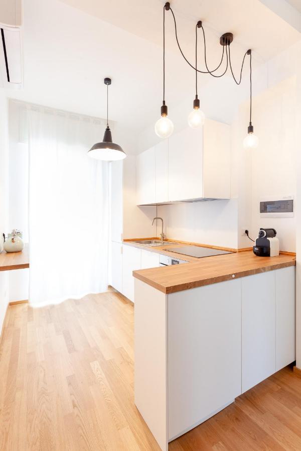 Interno 19 - Vista Mare Apartment Бари Екстериор снимка