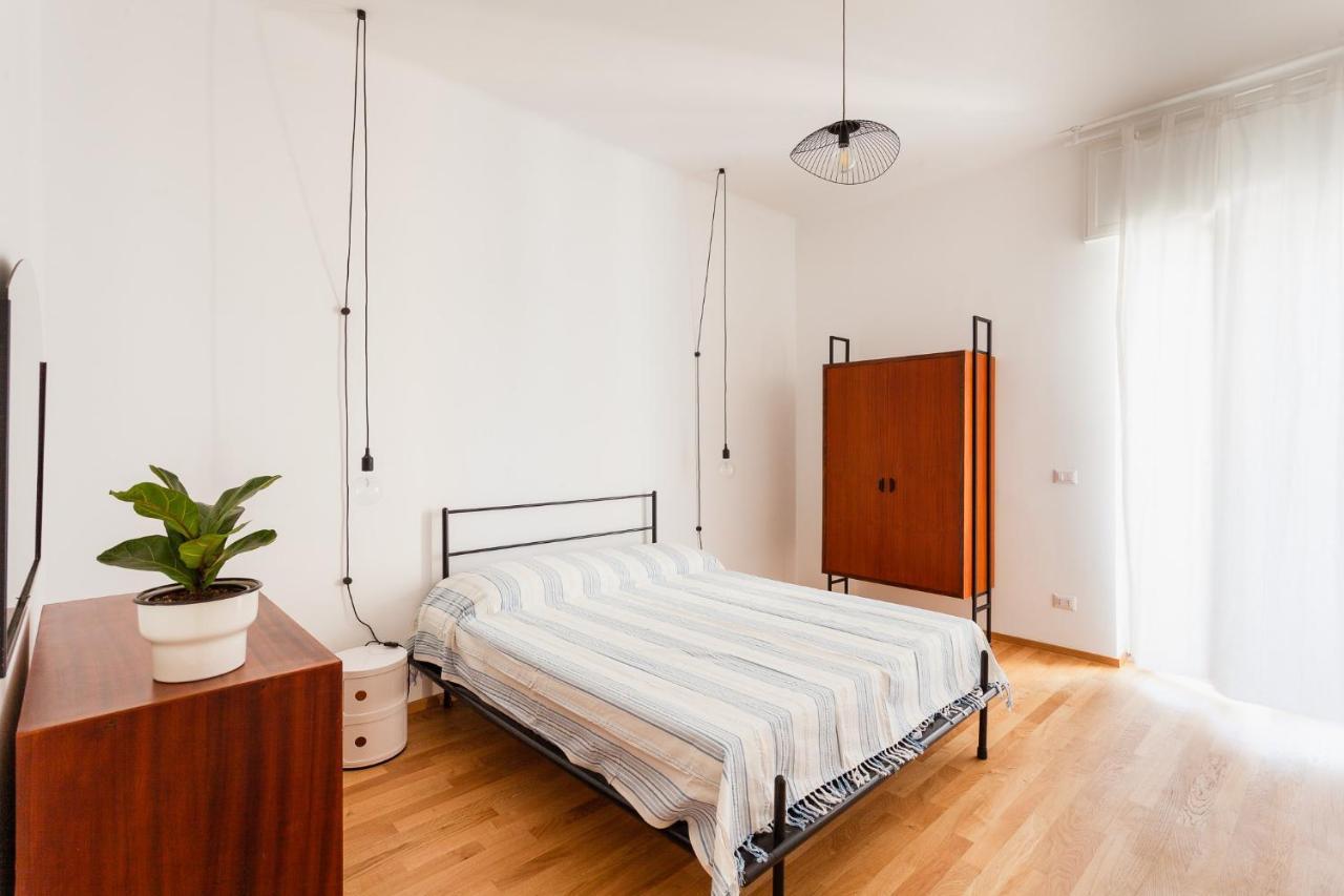 Interno 19 - Vista Mare Apartment Бари Екстериор снимка