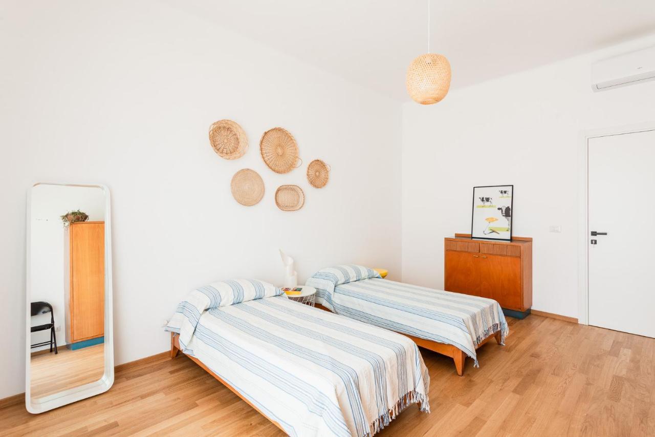 Interno 19 - Vista Mare Apartment Бари Екстериор снимка